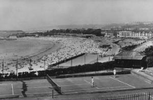 nellpointtennis60s.jpg